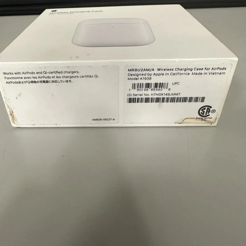 Apple Wireless Charging Case for Airpods Model A1938 1st-2nd Gen White